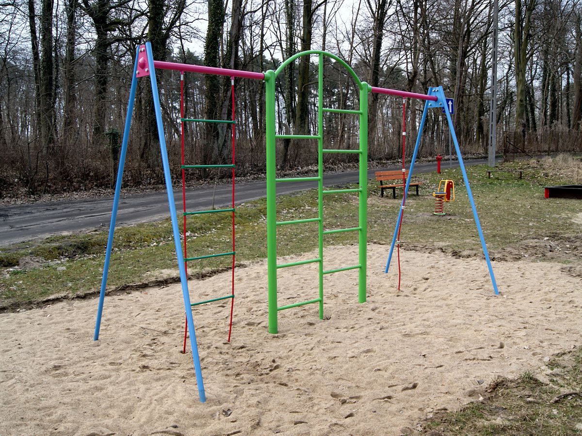 Klettergerüst für Kinderspielplatz und Garten